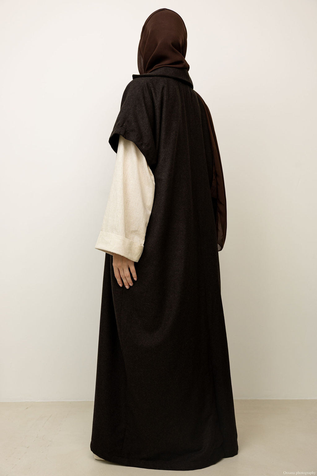SLEEVELESS JACKET