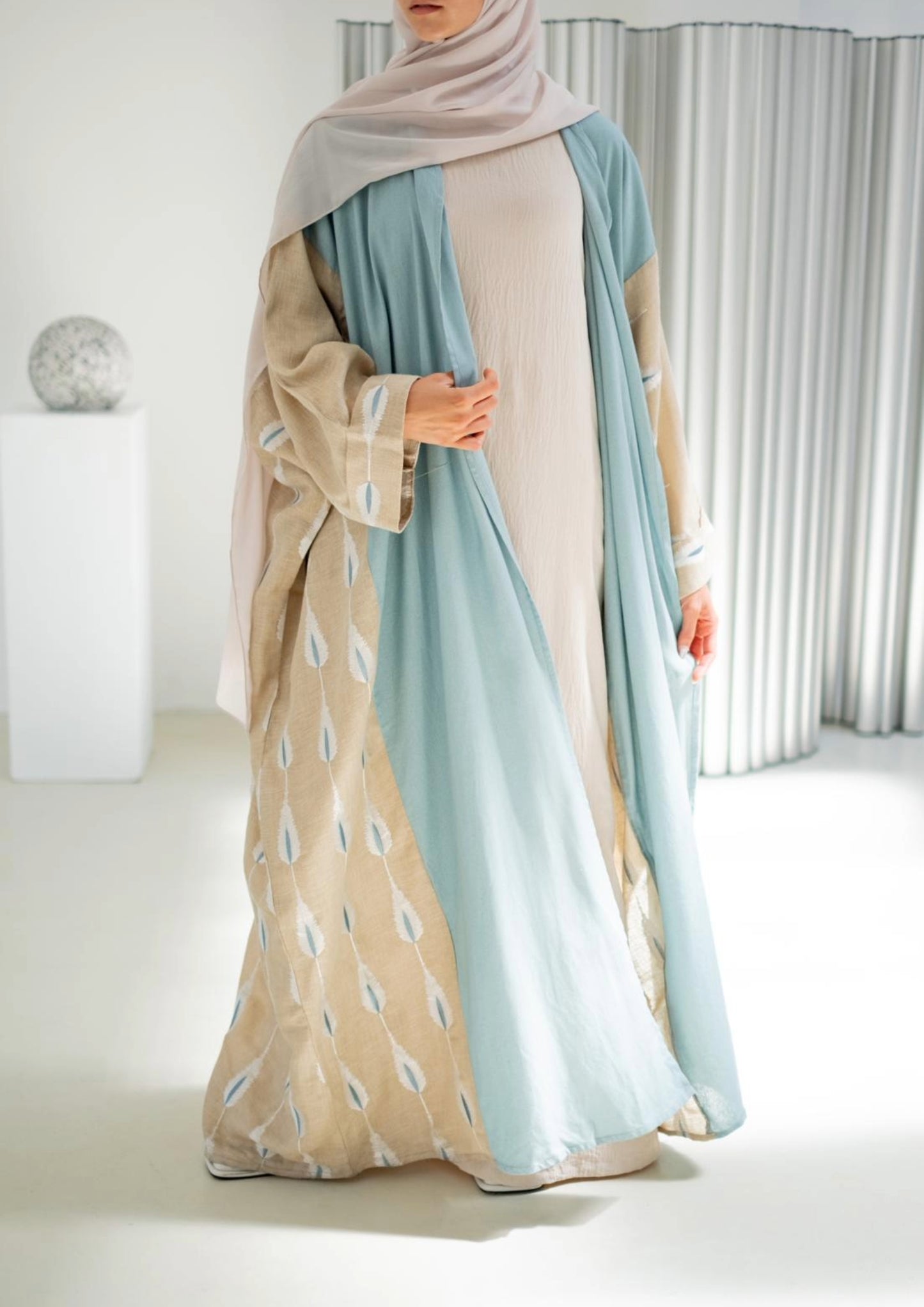 PALOMA ABAYA