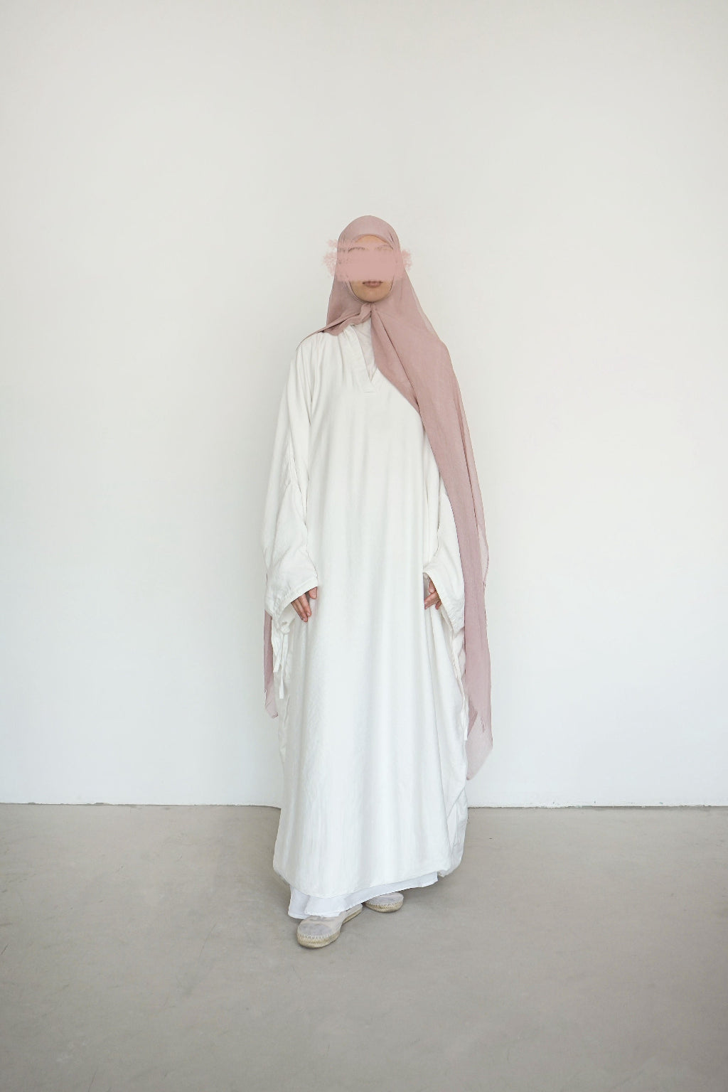 ABAYA NOŪR
