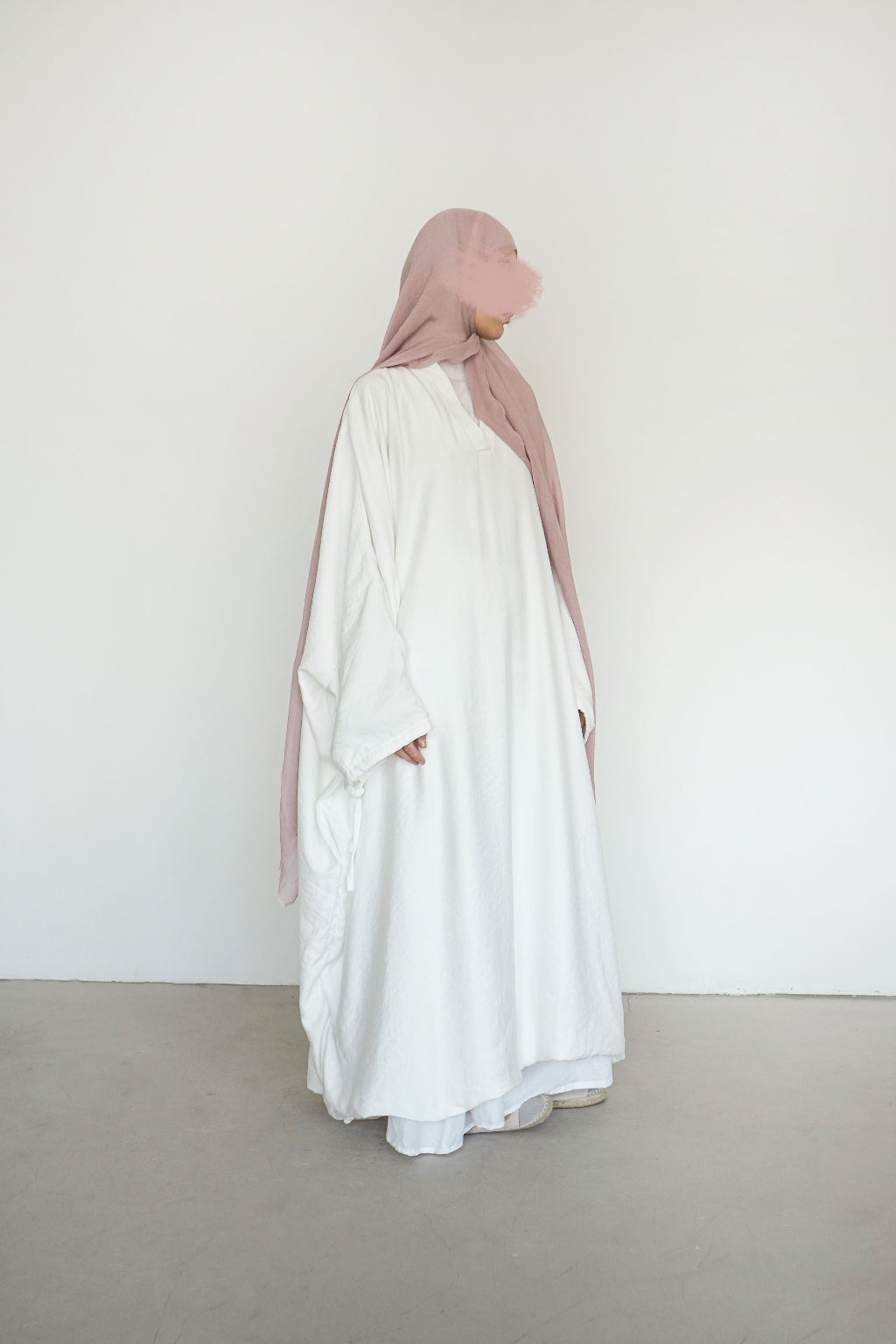 ABAYA NOŪR