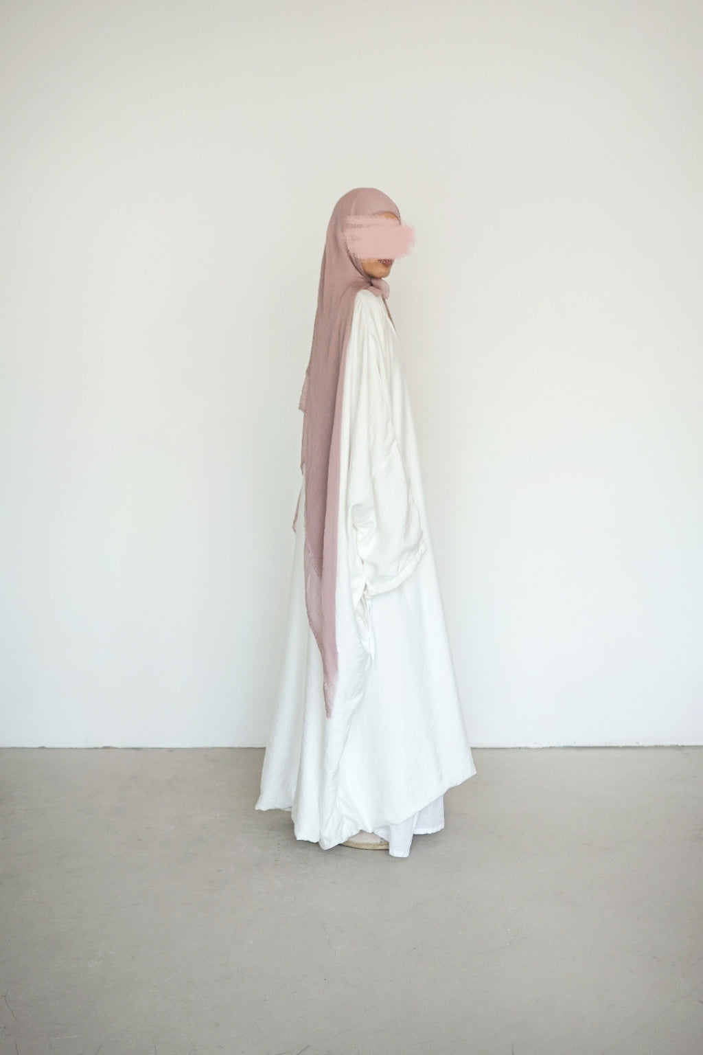 ABAYA NOŪR